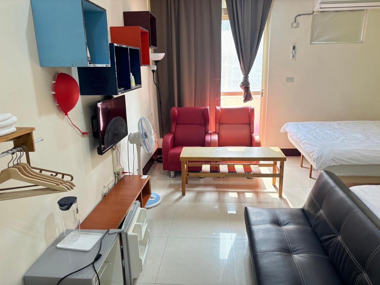 Luyu Homestay Луган Экстерьер фото